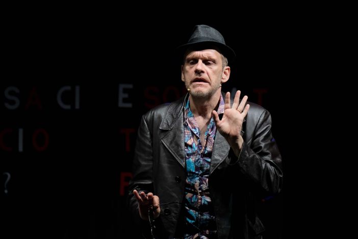 Coprifuoco dalle 23? Il Teatro Stabile fa alzare il sipario tutte le sere alle 19.30