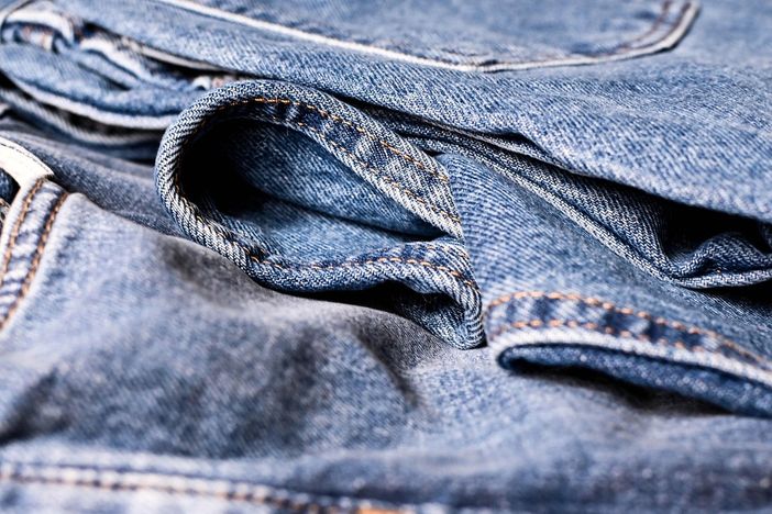 Jeans donna: cinque modelli di tendenza per la primavera estate 2025 Jeans donna: cinque modelli di tendenza per la primavera estate 2025