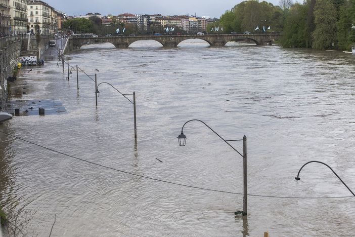 I Murazzi allagati nel tardo pomeriggio di ieri - Foto di Daniele Caponnetto