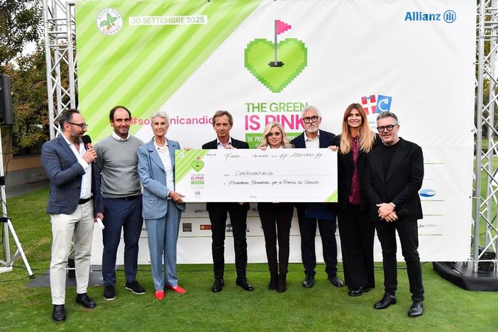 La consegna dell'assegno