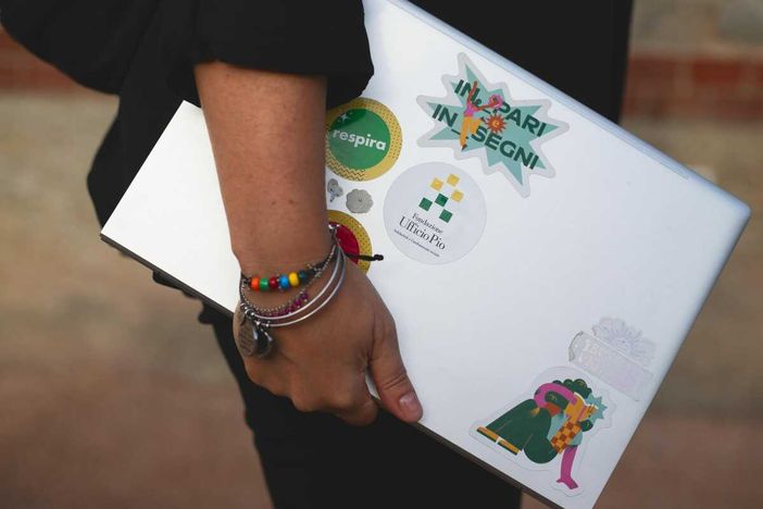 Torna "In Pari", il volontariato digitale che fa crescere studenti e tutor Torna "In Pari", il volontariato digitale che fa crescere studenti e tutor