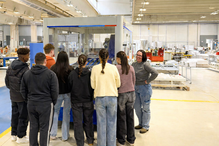 Quando l’impresa incontra la formazione: il modello Brovind contro il mismatch scuola-lavoro Quando l’impresa incontra la formazione: il modello Brovind contro il mismatch scuola-lavoro