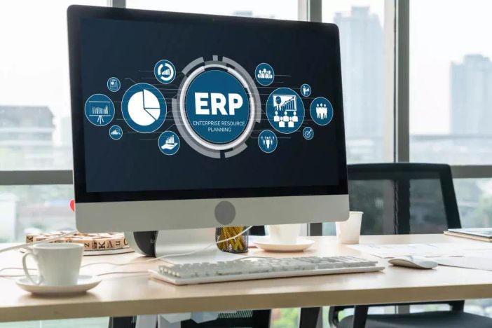 Software ERP legacy: il peso che frena l’innovazione aziendale Software ERP legacy: il peso che frena l’innovazione aziendale