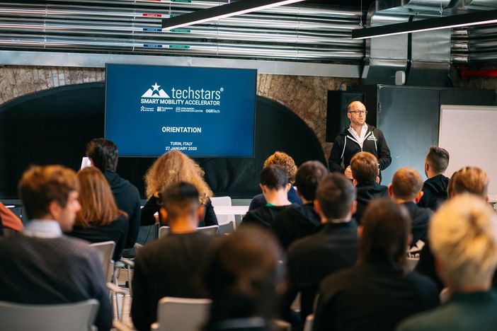 Torino City lab e Intesa Sanpaolo Innovation center per la mobilità del futuro Torino City lab e Intesa Sanpaolo Innovation center per la mobilità del futuro