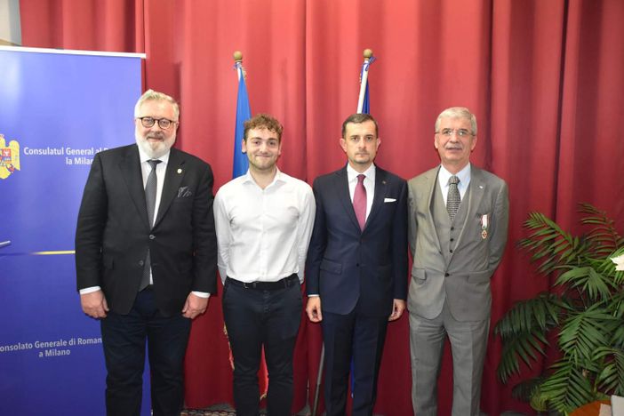 Norbert Kereszteny, lo studente di medicina romeno di Castellanza ha ricevuto un Diploma di Merito offerto dall’Ambasciatore della Romania George Bologan