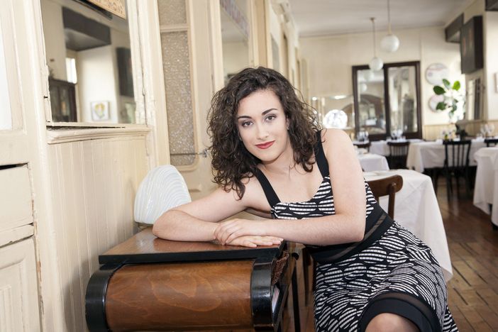 “Giochi solo tu” è il nuovo singolo della torinese Martina Roasio, sognando Sanremo 2017 “Giochi solo tu” è il nuovo singolo della torinese Martina Roasio, sognando Sanremo 2017