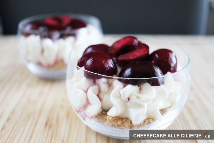 MercoledìVeg di Ortofruit: oggi prepariamo la cheesecake alle ciliegie (al bicchiere)
