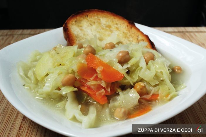 MercoledìVeg di Ortofruit: oggi prepariamo zuppa di verza e ceci