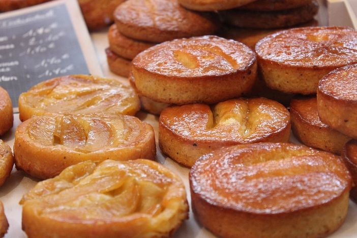 Mercoledì Veg: oggi prepariamo le tortine veg di mele Mercoledì Veg: oggi prepariamo le tortine veg di mele