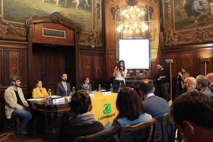 Smog, inizio anno negativo a Torino. I dati del monitoraggio della qualità dell'aria e della ricerca “CittAccessibili”