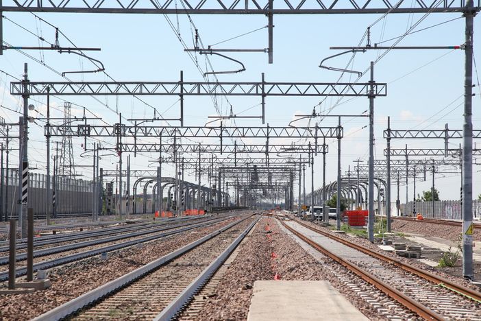 Treni bloccati sulla Torino-Milano per maltempo, Rossi (Pd): "Abbandonati a Settimo per 3 ore. Gestione indegna"