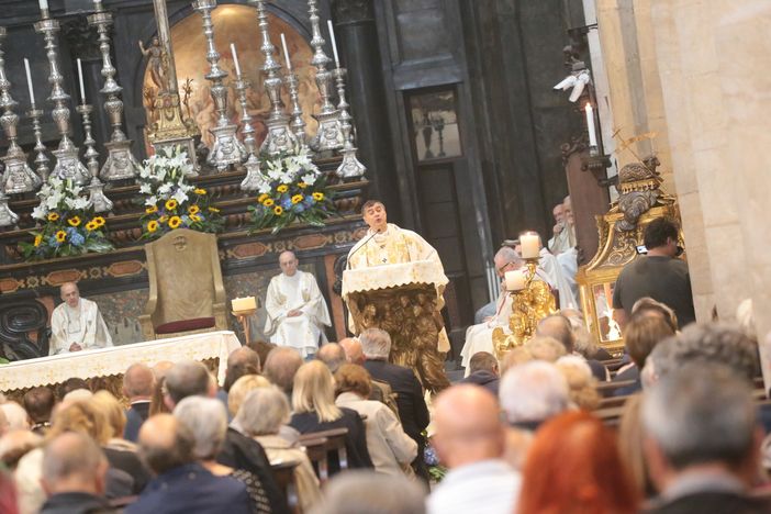Repole, la preghiera per Torino tocca anche Stellantis: "Investire sui giovani è l'inizio del cammino"