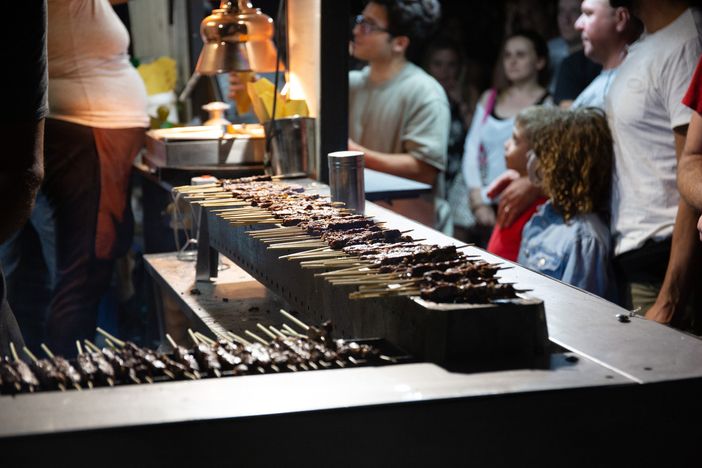 cibo di strada per tutti i gusti, buona musica e divertimento: è la ricetta Rolling Truck Street Food (servizio a cura di Giulia Nicora) cibo di strada per tutti i gusti, buona musica e divertimento: è la ricetta Rolling Truck Street Food (servizio a cura di Giulia Nicora)