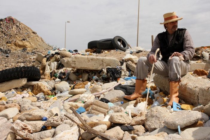 AvoGreen, il nuovo sistema di raccolta differenziata all’Istituto Avogadro, s’inaugura con la doppia proiezione di Trashed