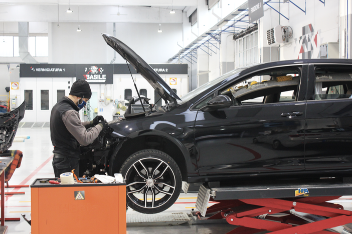 La piccola rivoluzione nel mondo dell’auto: “addio” al collaudo per il gancio traino