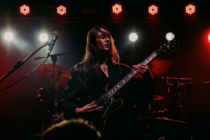 Emma Nolde attesa sul palco dell'Hiroshima Mon Amour Emma Nolde attesa sul palco dell'Hiroshima Mon Amour