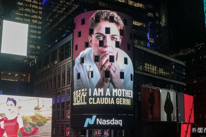 Da Claudia Gerini a Catherine Hardwick: la voce delle donne del cinema sulla Mole e sulla Fontana di Trevi