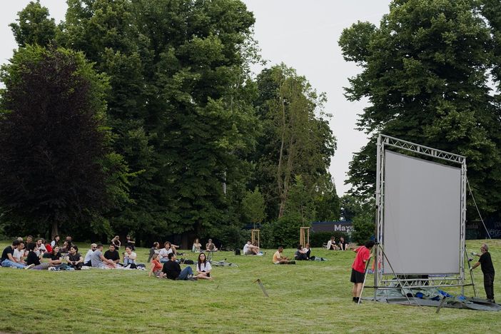 Imbarchino e Magazzino sul Po fanno squadra per l'estate al Valentino tra cinema, musica e libri Imbarchino e Magazzino sul Po fanno squadra per l'estate al Valentino tra cinema, musica e libri