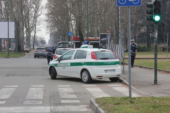 un controllo della polizia municipale
