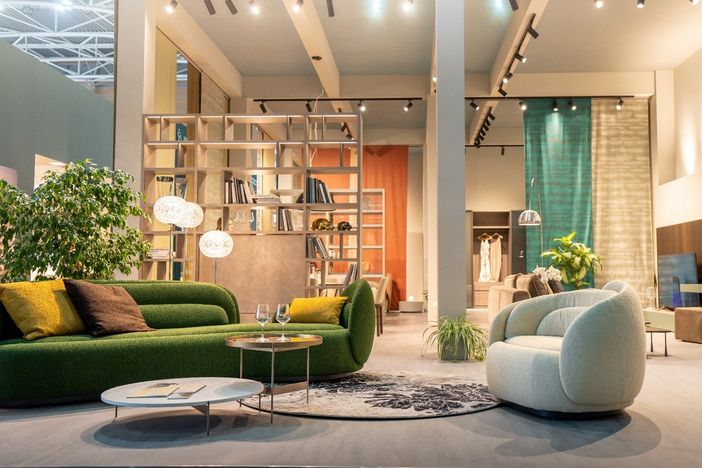 esposizione di mobili