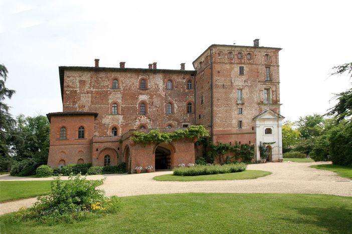 Castello di Pralormo: dopo Messer Tulipano riapre alle visite guidate fino a ottobre