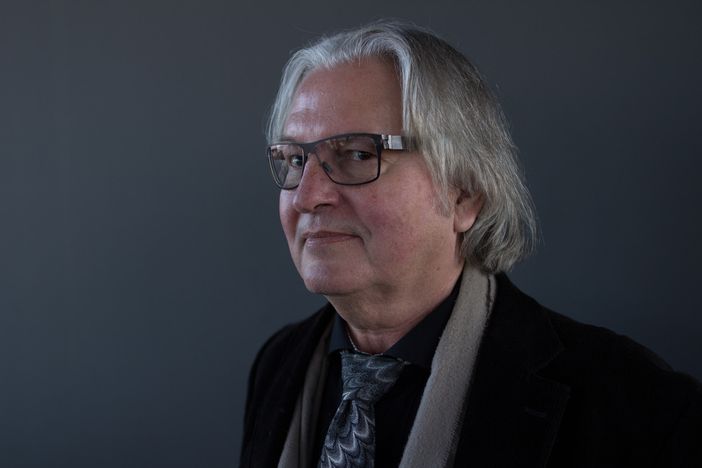 In foto, Bruce Sterling