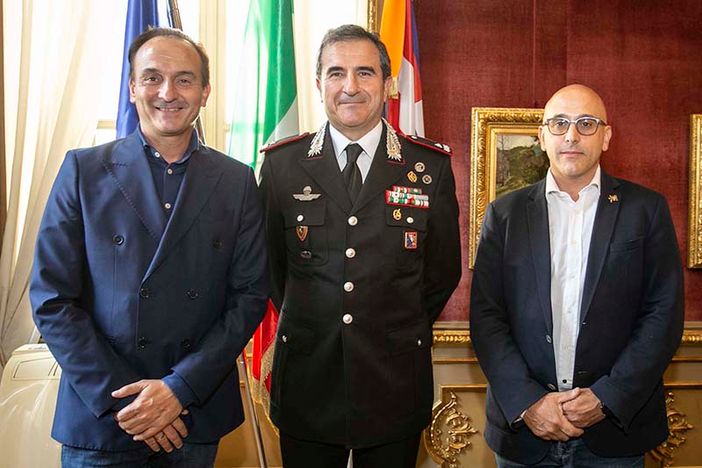 Cirio riceve il nuovo comandante della Legione Carabinieri, Antonio Di Stasio Cirio riceve il nuovo comandante della Legione Carabinieri, Antonio Di Stasio