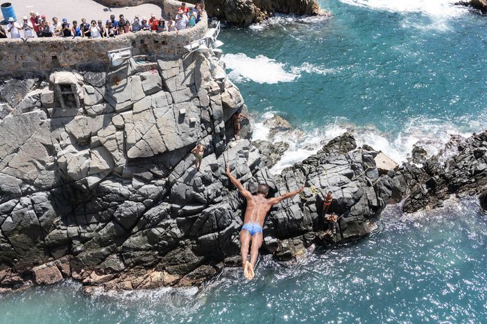 Camera: giovedì 30 giugno doppia inaugurazione di mostre estive
