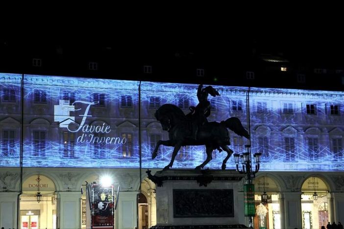 Fiocchi di neve luminose e opere d'arte: da domani Torino si accende con le "Favole d'Inverno" sulle note di Vivaldi Fiocchi di neve luminose e opere d'arte: da domani Torino si accende con le "Favole d'Inverno" sulle note di Vivaldi