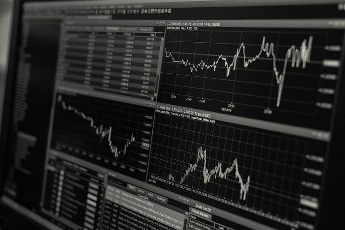 Relazione tra Politica e Mercati finanziari: una proporzionalità altalenante