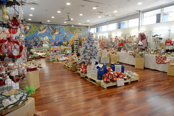 In questo weekend il mercatino di Natale organizzato da F.A.R.O. e casa Ugi