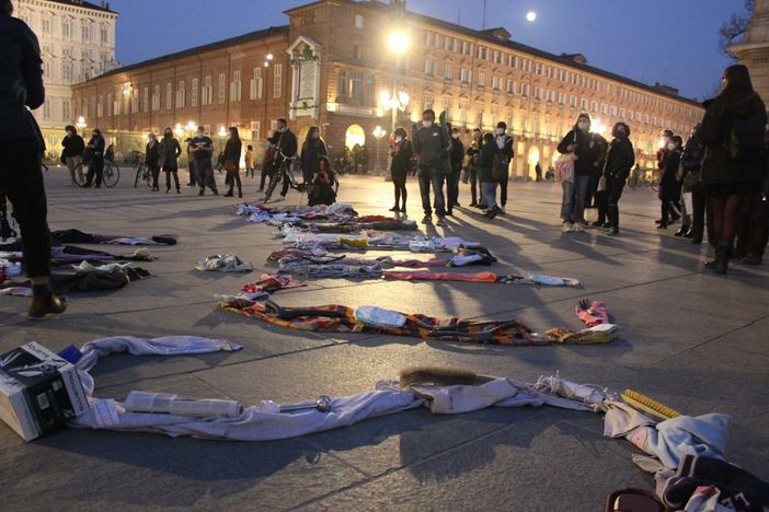 la manifestazione 'Non una di meno' la manifestazione 'Non una di meno'