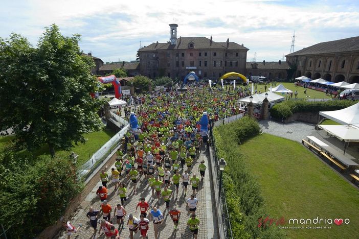 Domenica si corre con la "Stramandriamo" alla Regia Mandria di Chivasso