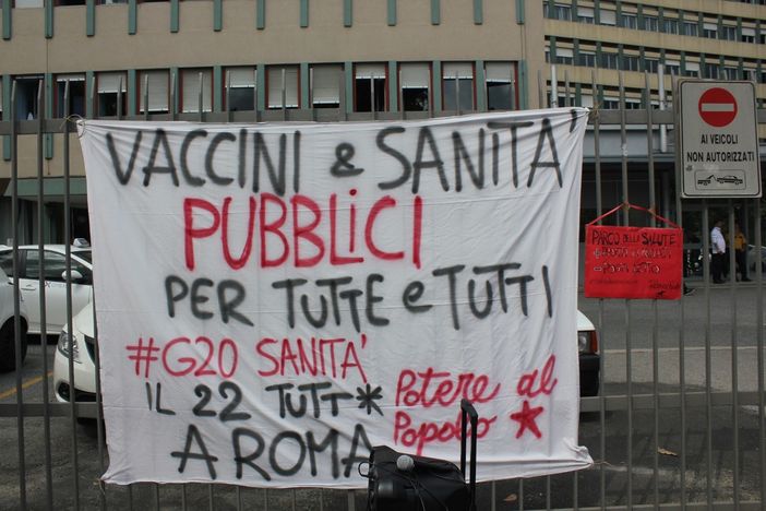 Presidio fuori dal San Giovanni Bosco