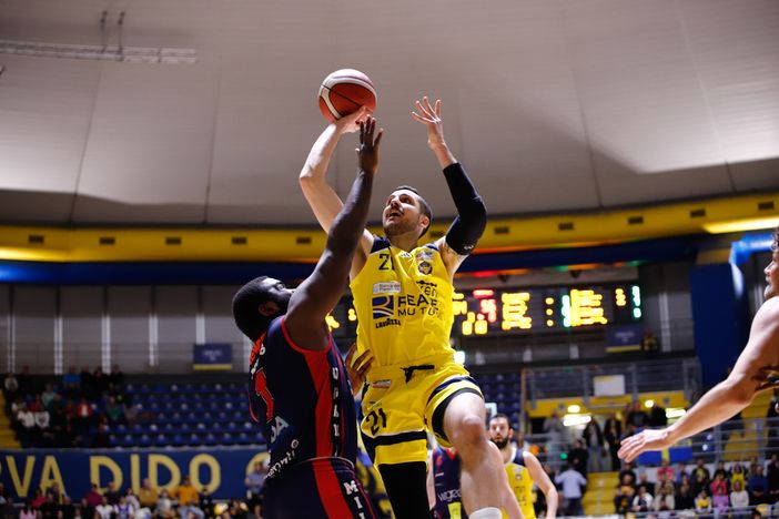 Reale Mutua batte Urania Milano