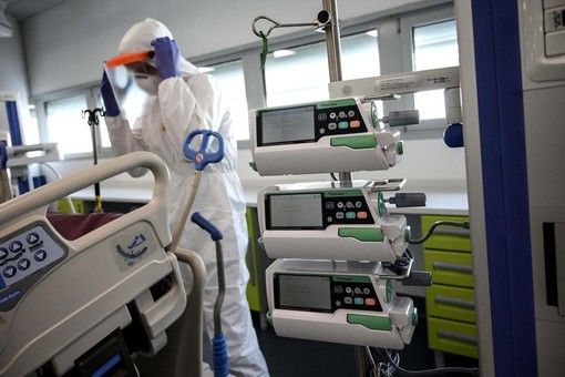 Prima ondata, dopo quanti giorni di lockdown il sistema sanitario piemontese era tornato a respirare? Prima ondata, dopo quanti giorni di lockdown il sistema sanitario piemontese era tornato a respirare?