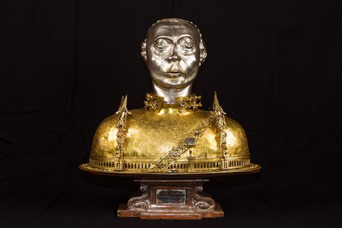 Busto reliquiario di san Bernardo di Aosta Busto reliquiario di san Bernardo di Aosta