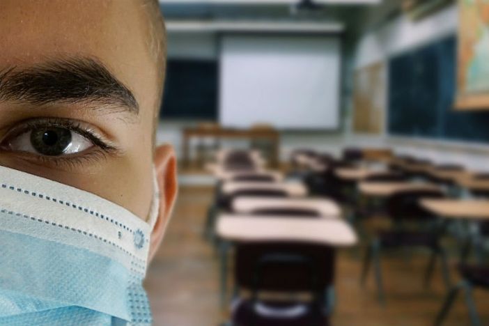 studenti e coronavirus - foto di repertorio