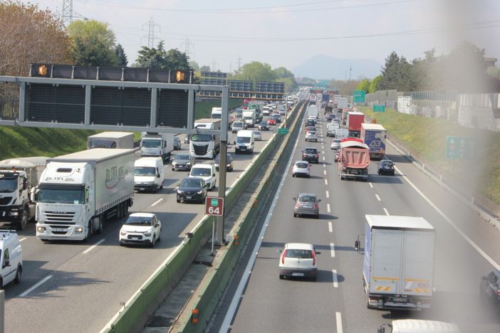 Traffico in tilt in tangenziale