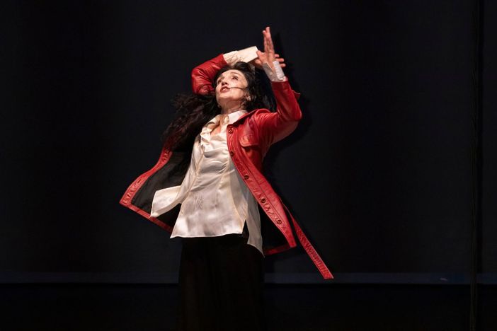 "Nella lingua e nella spada": al teatro Astra la passione civile di Oriana Fallaci "Nella lingua e nella spada": al teatro Astra la passione civile di Oriana Fallaci