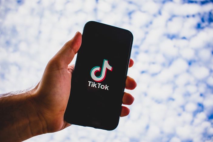 Tiktok: il social dei giovani preso d'assalto dai brand Tiktok: il social dei giovani preso d'assalto dai brand