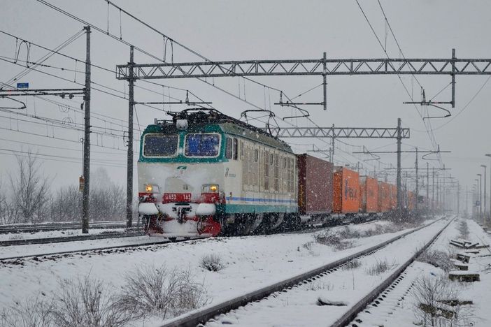 Ferrovie italiane predispongono piani neve e gelo per la giornata del 1° febbraio Ferrovie italiane predispongono piani neve e gelo per la giornata del 1° febbraio