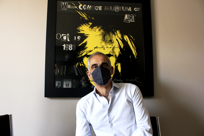 Francesco Tresso, candidato alle primarie del centrosinistra nei suoi uffici