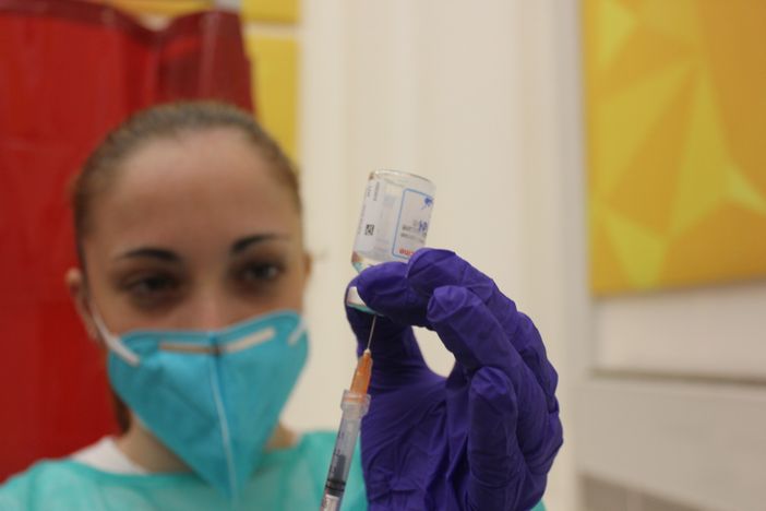 Covid, da oggi e per tutto agosto vaccinazioni senza prenotazione negli hub piemontesi