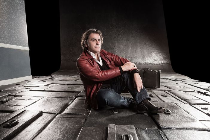 Il sipario si apre virtualmente e i libri si sfogliano a parole: dallo Stabile al Circolo dei lettori, la cultura viaggia in streaming