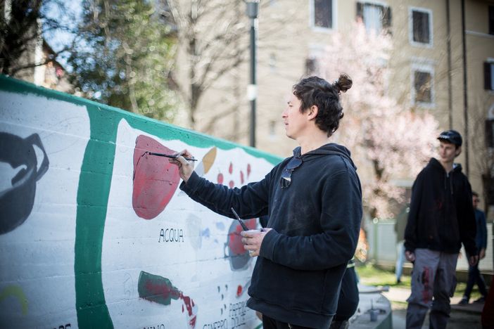 Un disegno per una ricetta: a Mirafiori il writer che illustra i piatti della tradizione Un disegno per una ricetta: a Mirafiori il writer che illustra i piatti della tradizione