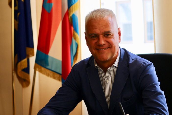 Tav, Zangrillo (FI): "Altro che Tav, l'unica vicenda complicata è sopportare Conte e il M5S al governo del Paese" Tav, Zangrillo (FI): "Altro che Tav, l'unica vicenda complicata è sopportare Conte e il M5S al governo del Paese"