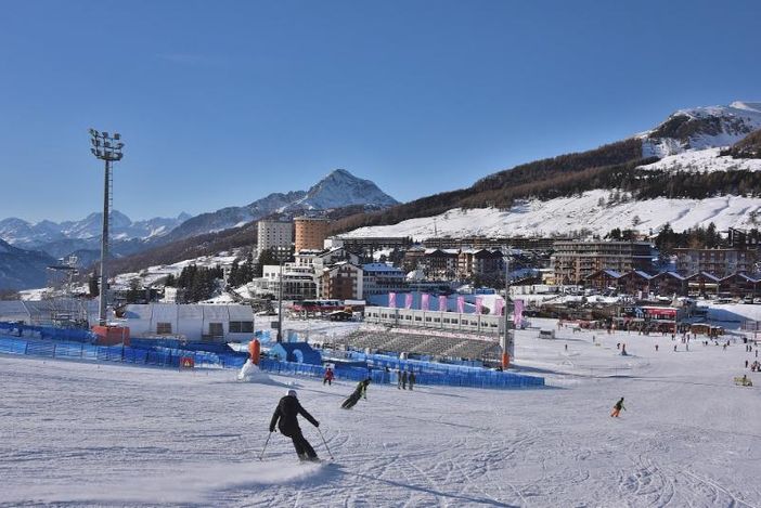“Migliorare l’ospitalità”, la strada per far crescere Sestriere “Migliorare l’ospitalità”, la strada per far crescere Sestriere