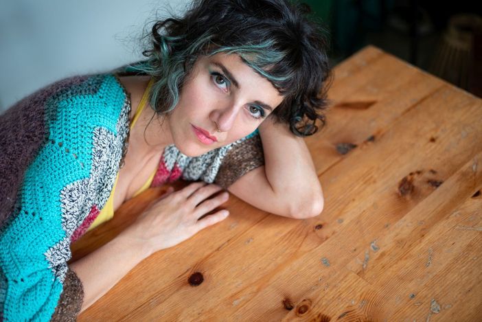 Mila Trani aggiunge una tappa torinese al tour per il suo ultimo album "Menta Selvatica" Mila Trani aggiunge una tappa torinese al tour per il suo ultimo album "Menta Selvatica"