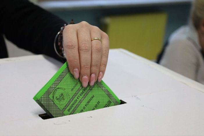 Referendum, città “spaccata” sull’affluenza: a Torino Nord metà degli elettori diserta le urne Referendum, città “spaccata” sull’affluenza: a Torino Nord metà degli elettori diserta le urne